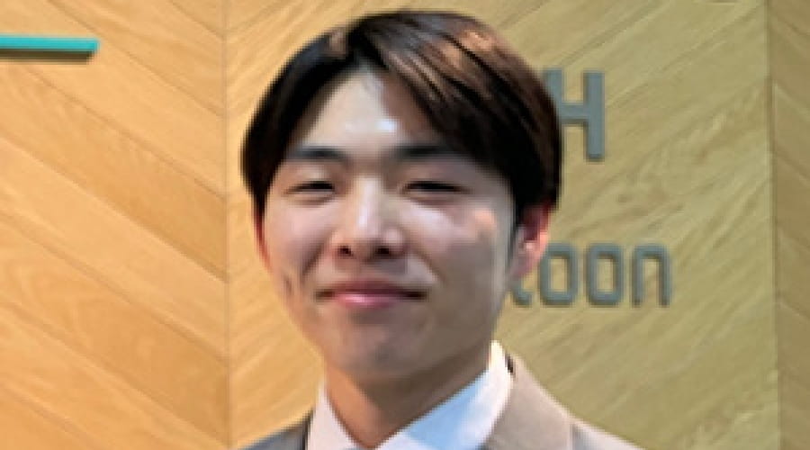 社員インタビュー:井田 有哉さん 社員インタビュー:井田 有哉さん
