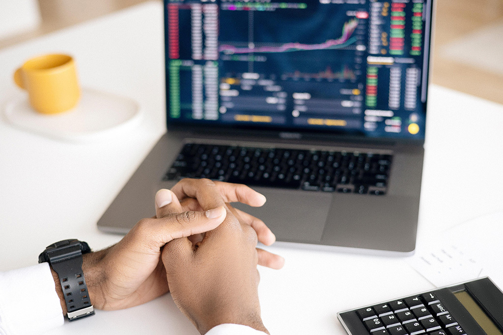 1 - Microsoft to increase salaries for early- and mid-career workers 1 - Microsoft to increase salaries for early- and mid-career workers