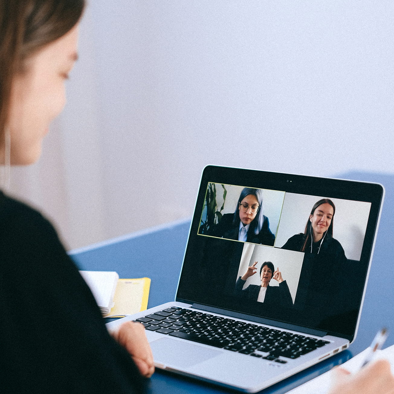 2 card square teaser 8 (1)