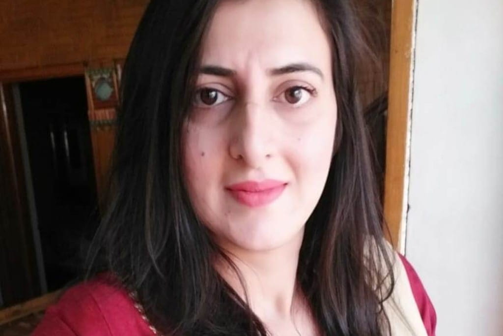 Education Is The Great Equalizer Pakistan Native Moves To US Graduates With HS Diploma