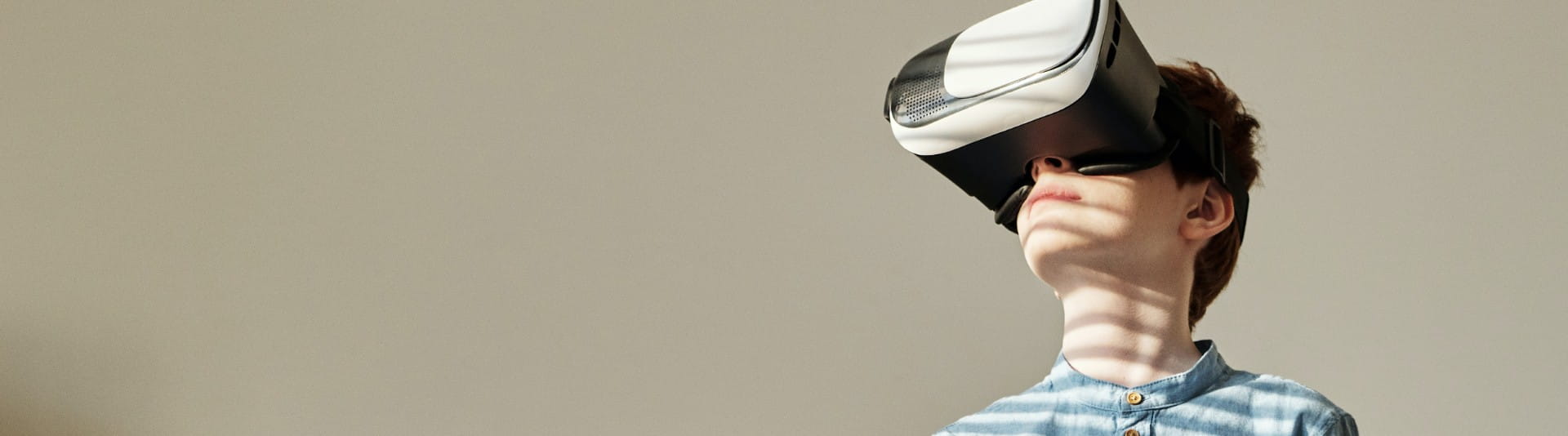 BANNER - Pros and Cons of working in the metaverse