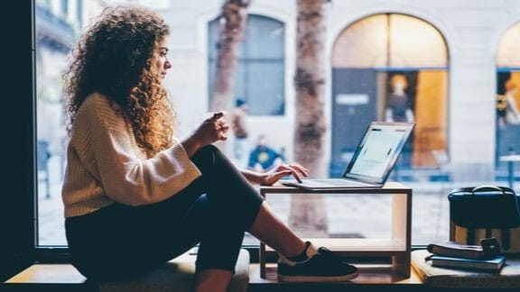 Young professionals at the start of their careers use digital technologies for career planning. Young professionals at the start of their careers use digital technologies for career planning.