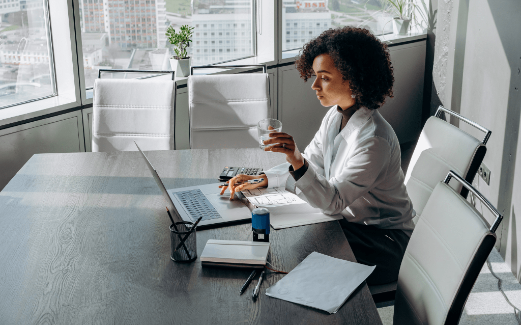 Women in the workplace leaving not leading - Women in the workplace study