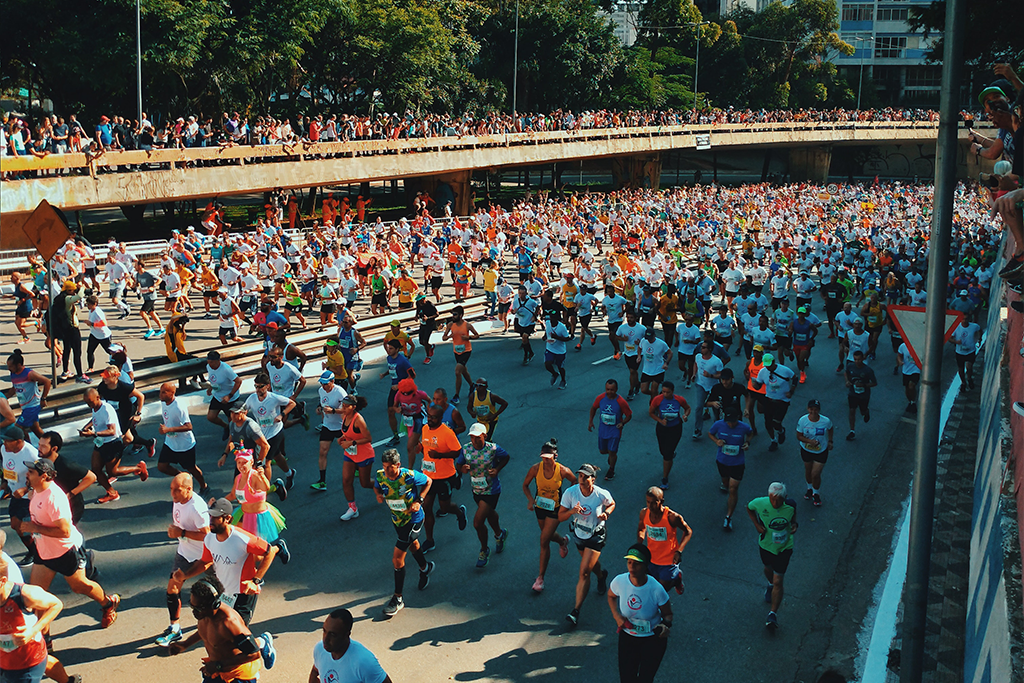 4 Ways to Achieve Successful Intergenerational Offices